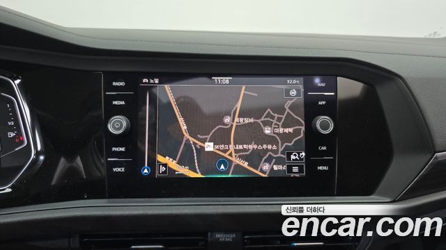 Volkswagen Jetta 2023 — photo 15