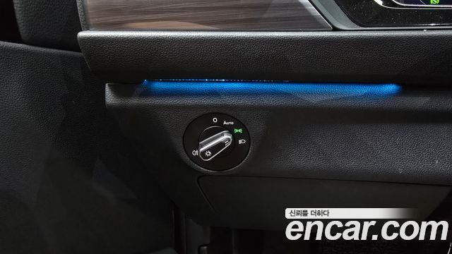 Volkswagen Jetta 2023 — photo 17