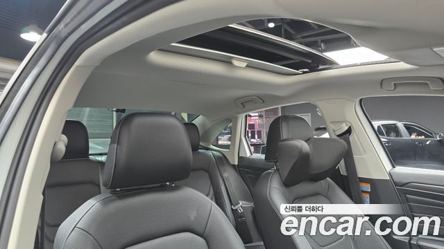 Volkswagen Jetta 2023 — photo 19