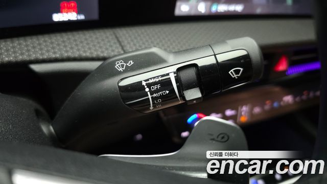 Kia EV6 2022 — photo 23