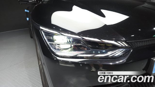 Kia EV6 2022 — photo 8