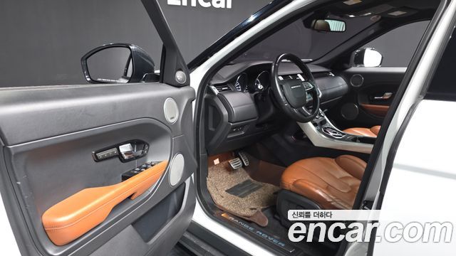 Land Rover Range Rover Evoque 2015 — photo 10