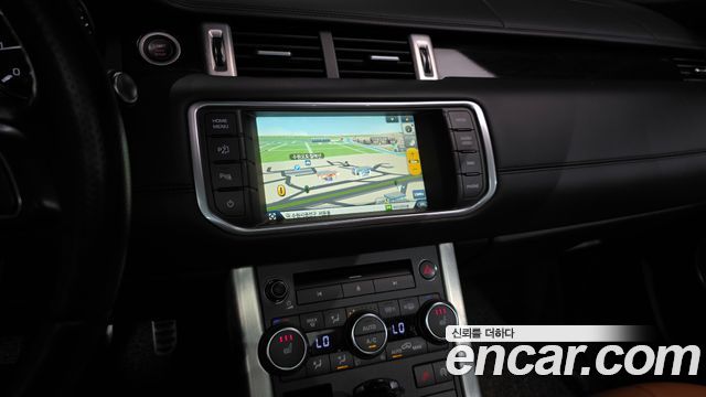 Land Rover Range Rover Evoque 2015 — photo 14