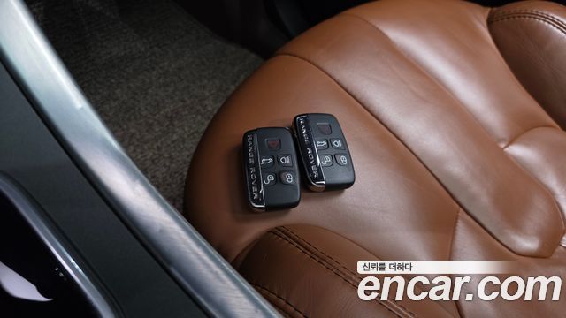 Land Rover Range Rover Evoque 2015 — photo 17