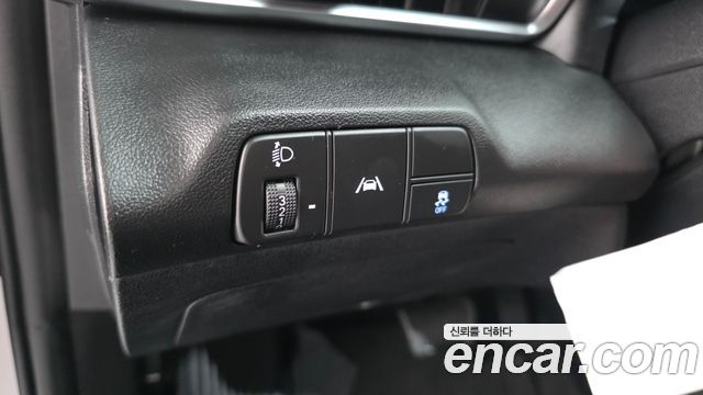 Hyundai AVANTE 2021 — photo 12