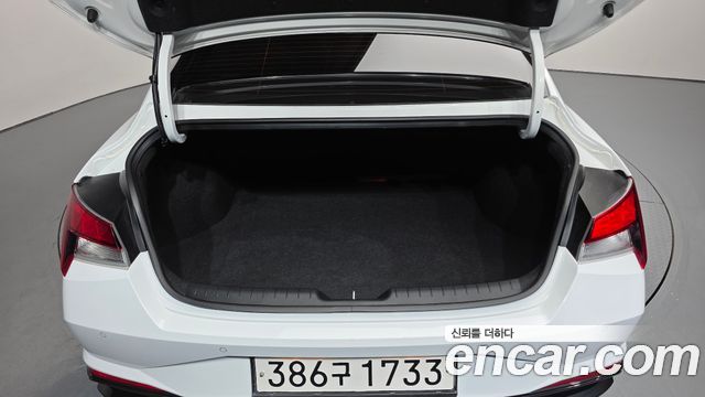 Hyundai AVANTE 2021 — photo 20
