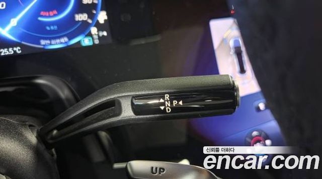 Mercedes-Benz EQE 2024 — photo 8