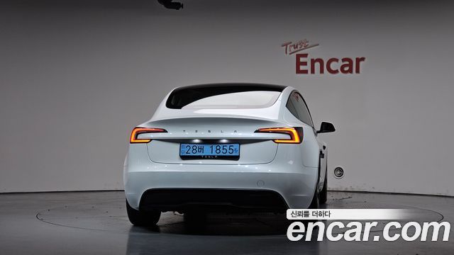 Tesla Model 3 2025 — photo 4