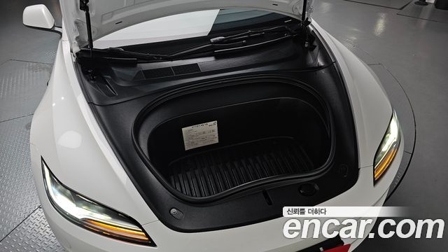 Tesla Model 3 2025 — photo 6