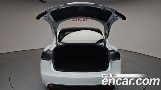 Tesla Model 3 2025 — photo 26