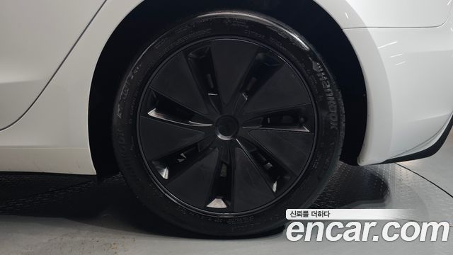 Tesla Model 3 2025 — photo 7