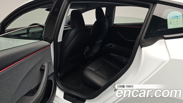 Tesla Model 3 2025 — photo 16