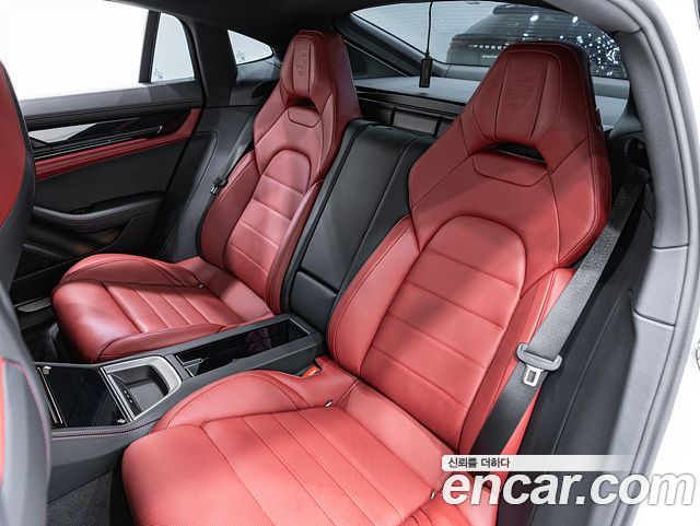 Porsche Panamera 2025 — photo 17