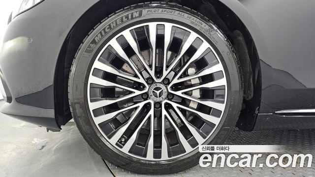 Mercedes-Benz S-Class 2023 — photo 5