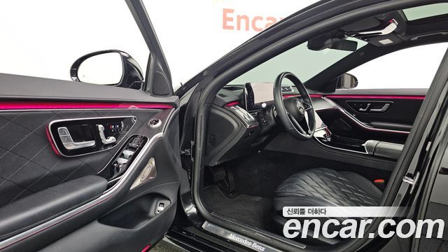 Mercedes-Benz S-Class 2023 — photo 13