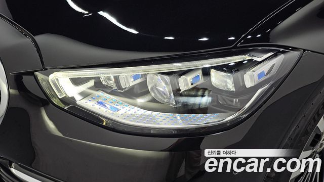 Mercedes-Benz S-Class 2023 — photo 8