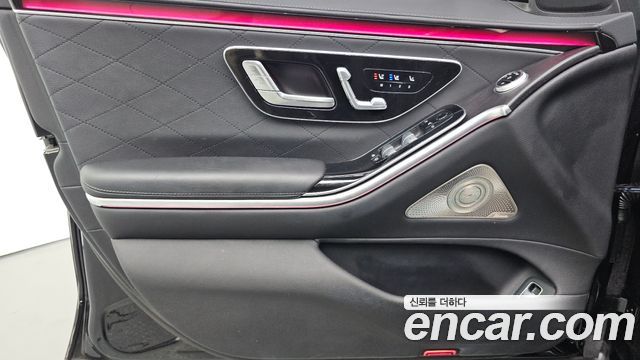 Mercedes-Benz S-Class 2023 — photo 14
