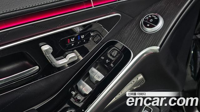 Mercedes-Benz S-Class 2023 — photo 29