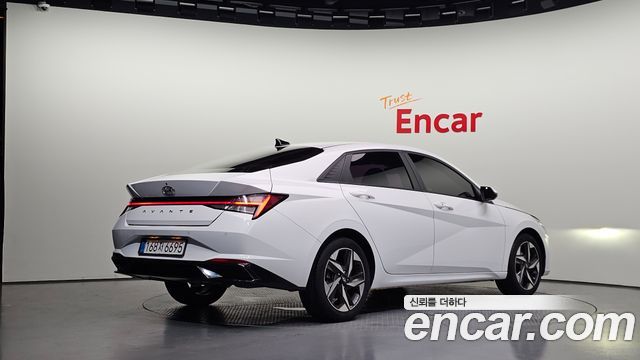 Hyundai AVANTE 2022 — photo 2