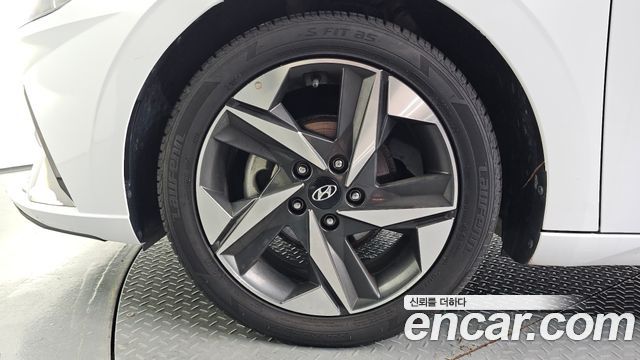 Hyundai AVANTE 2022 — photo 5