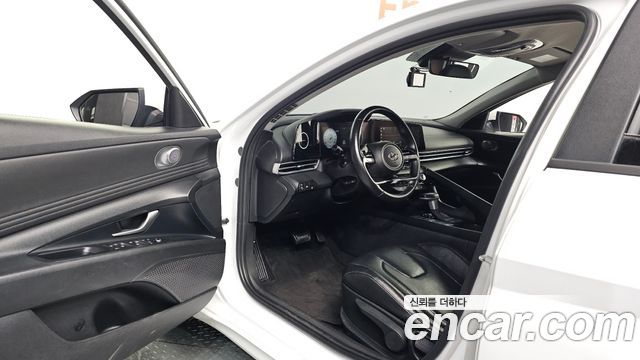 Hyundai AVANTE 2022 — photo 10
