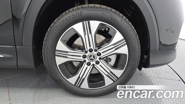 Mercedes-Benz EQB 2026 — photo 5