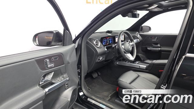 Mercedes-Benz EQB 2026 — photo 13
