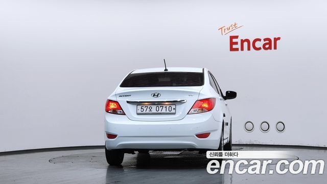 Hyundai Accent 2016 — photo 4