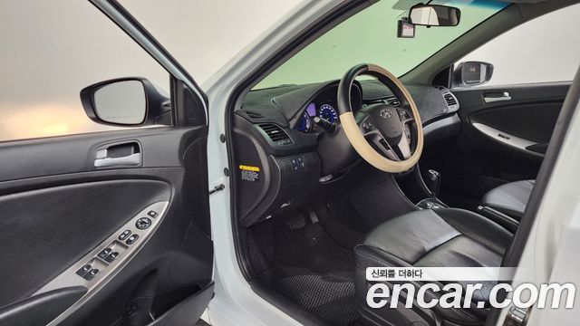 Hyundai Accent 2016 — photo 13