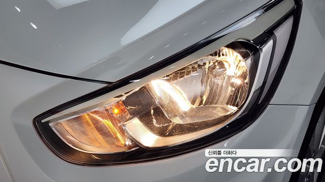 Hyundai Accent 2016 — photo 8