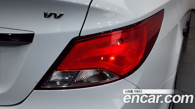 Hyundai Accent 2016 — photo 9