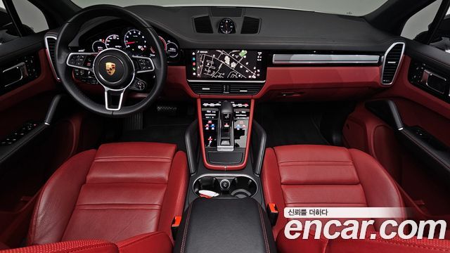 Porsche Cayenne 2023 — photo 10