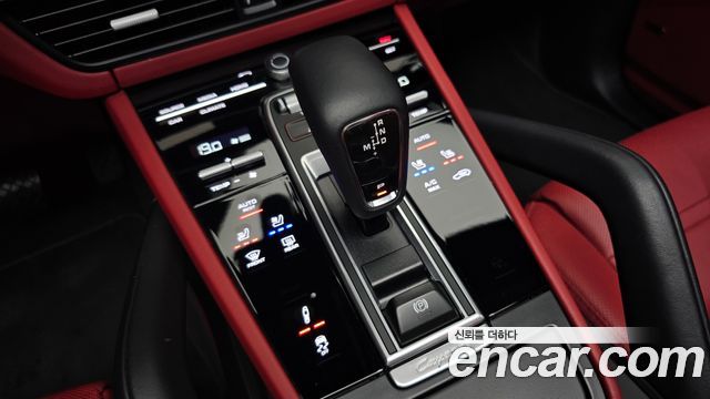 Porsche Cayenne 2023 — photo 12