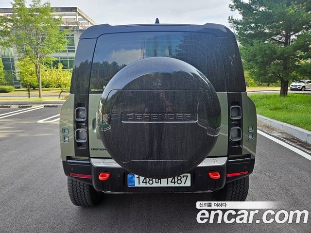 Land Rover Defender 2025 — photo 6