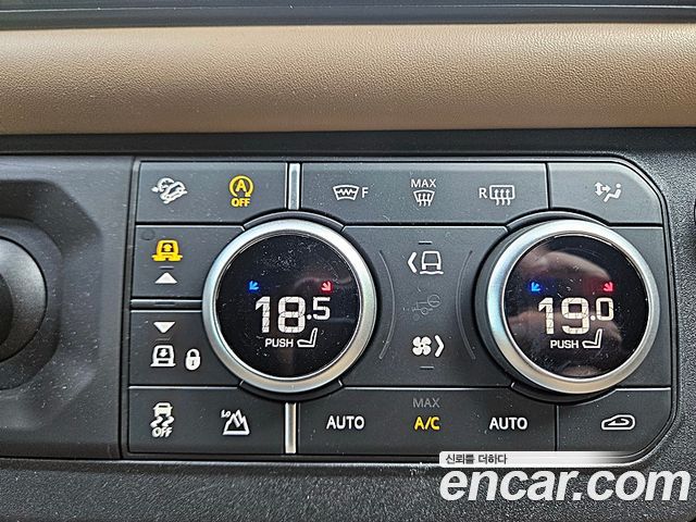Land Rover Defender 2025 — photo 14