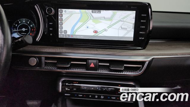 Kia K5 2022 — photo 14
