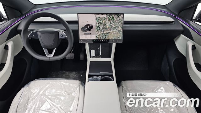 Tesla Model Y 2026 — photo 10