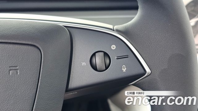 Tesla Model Y 2026 — photo 22