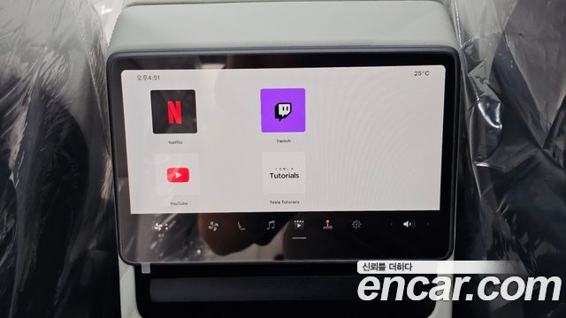 Tesla Model Y 2026 — photo 34