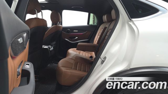 Mercedes-Benz GLC-Class 2020 — photo 18