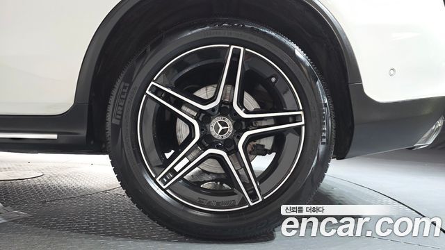 Mercedes-Benz GLC-Class 2020 — photo 7