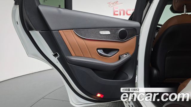 Mercedes-Benz GLC-Class 2020 — photo 15