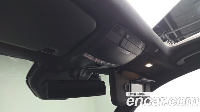 Mercedes-Benz GLC-Class 2020 — photo 28