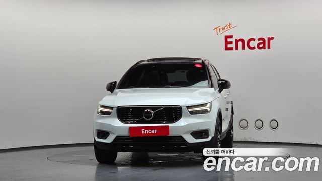 Volvo XC40 2019 — photo 3