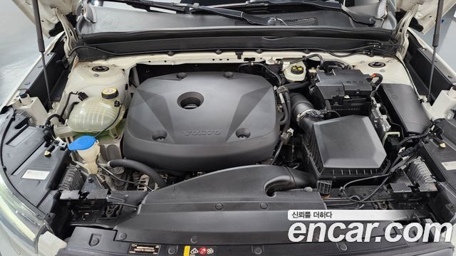 Volvo XC40 2019 — photo 6