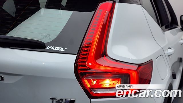 Volvo XC40 2019 — photo 9