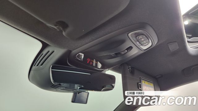 Volvo XC40 2019 — photo 31