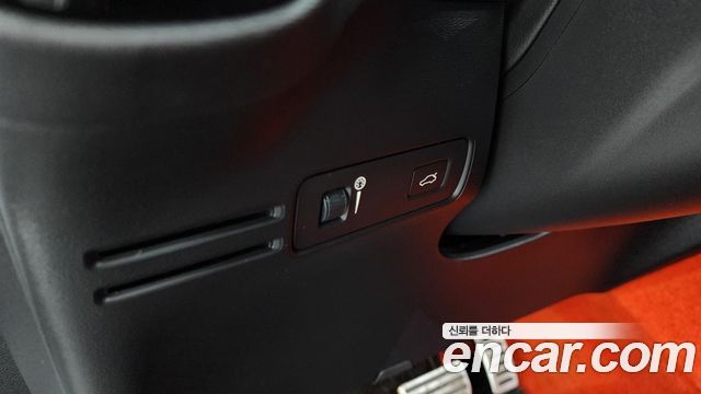 Volvo XC40 2019 — photo 32