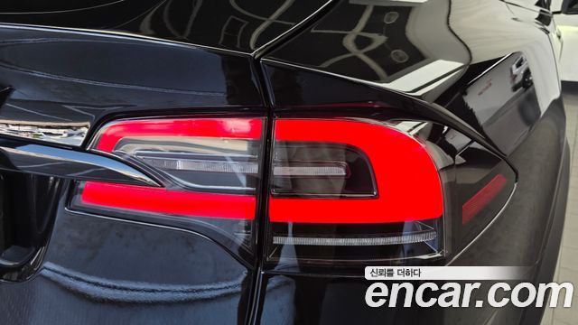 Tesla Model X 2024 — photo 9