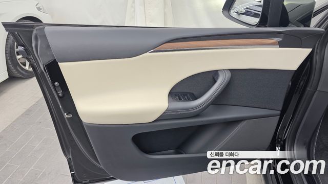 Tesla Model X 2024 — photo 14